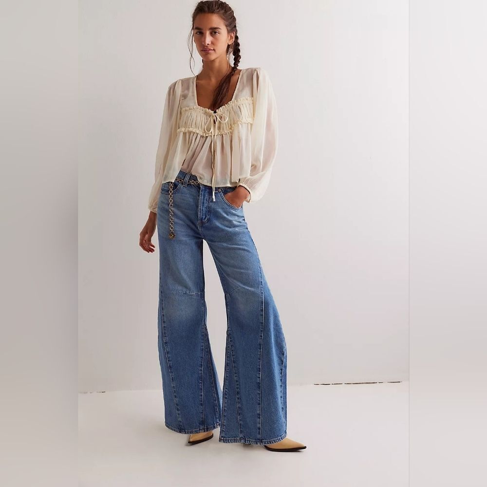 We The Free Eden High Slouchy Flare Jeans Size 27